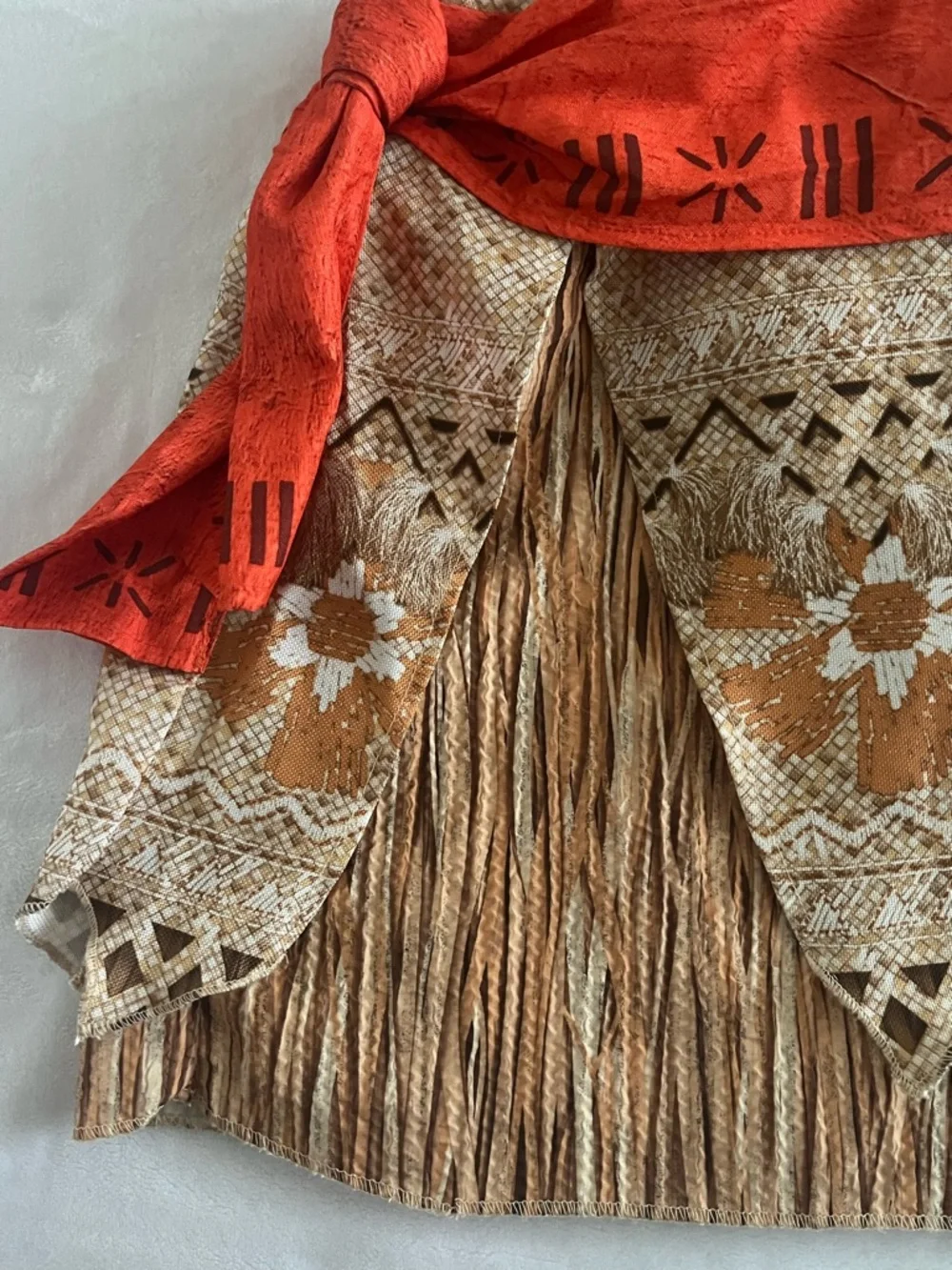 Disney Collection Moana Two-Piece Halter Top and Fringe Skirt Set Size 3